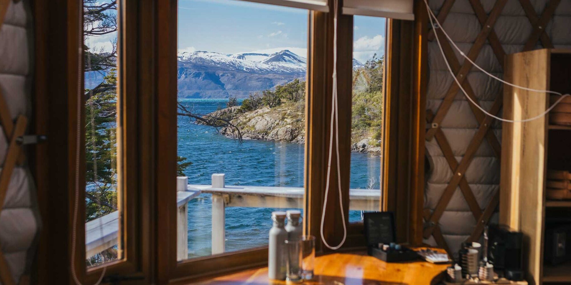 Lakefront_Yurt