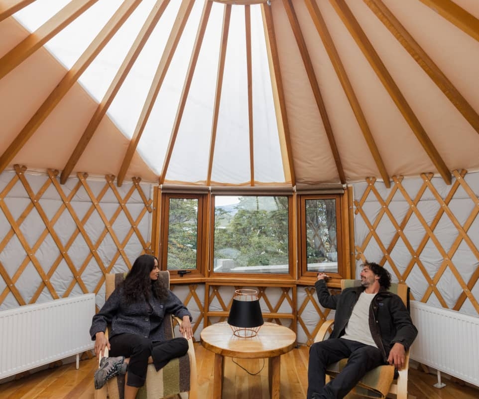 bg-yurt-01